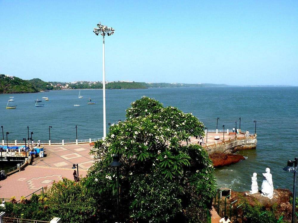 Varca Beach Resort Taxi Service